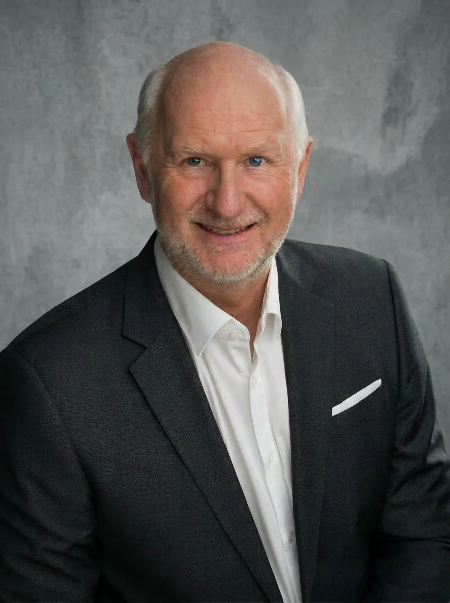 Dr. Thomas Riedhart